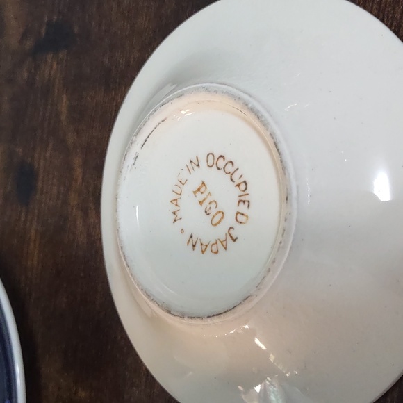Japanese Porcelain Small Plates Set Of 3 - Picture 4 of 6